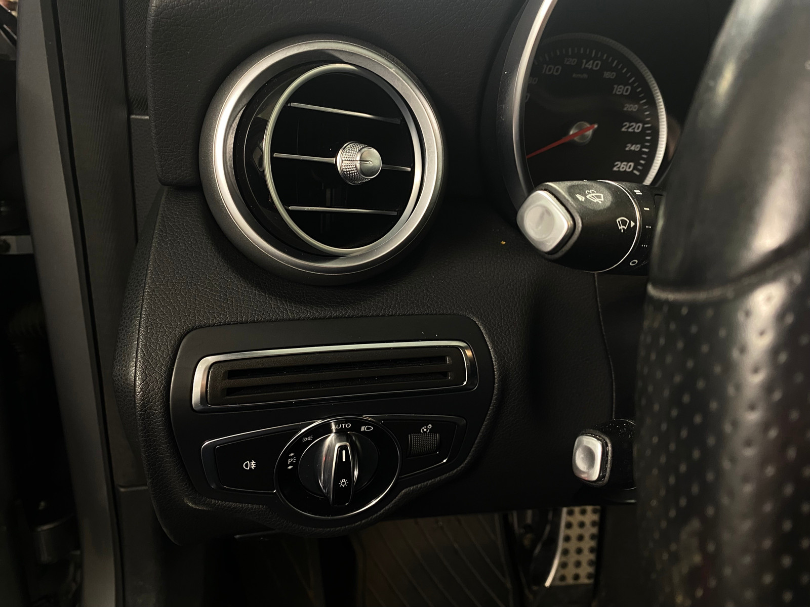 Mercedes-Benz C-Klasse   image19