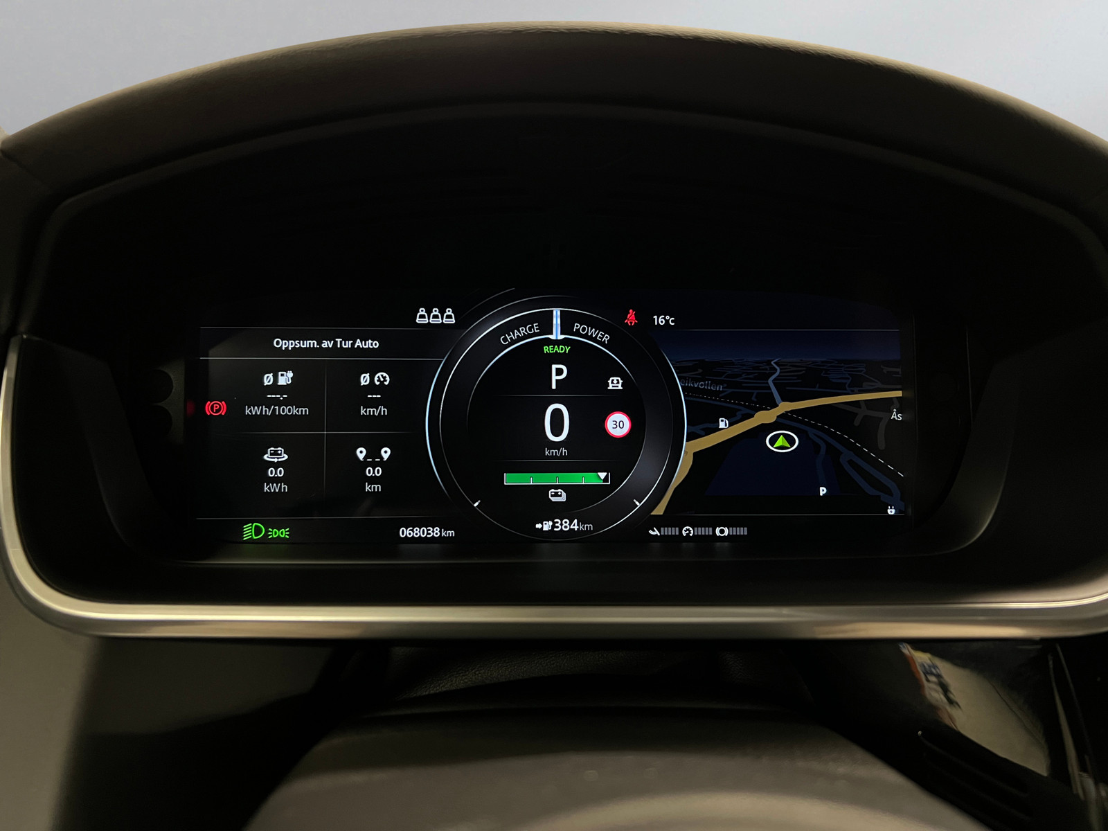 Jaguar I-PACE   image20