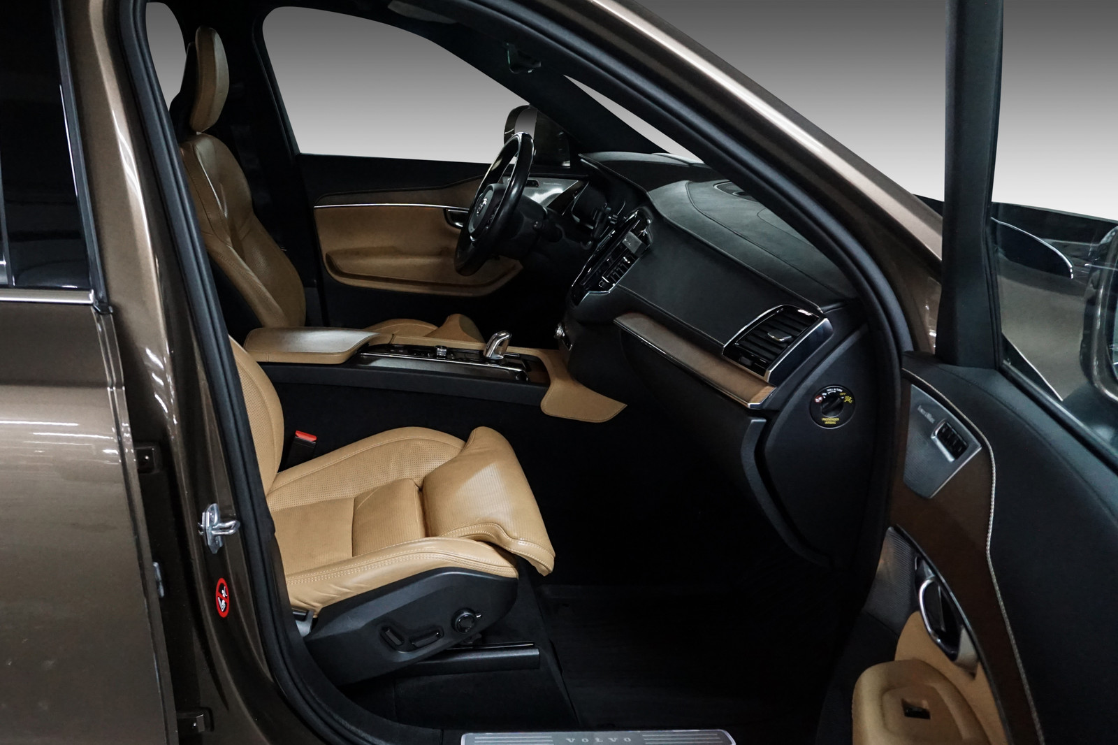 Volvo XC90   image20