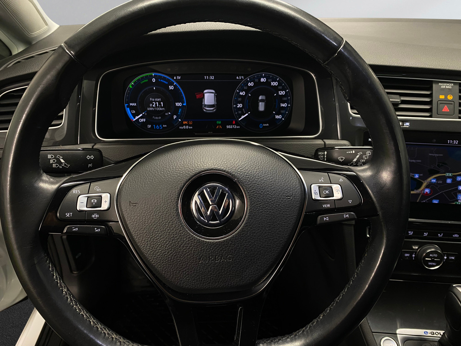 Volkswagen Golf   image20