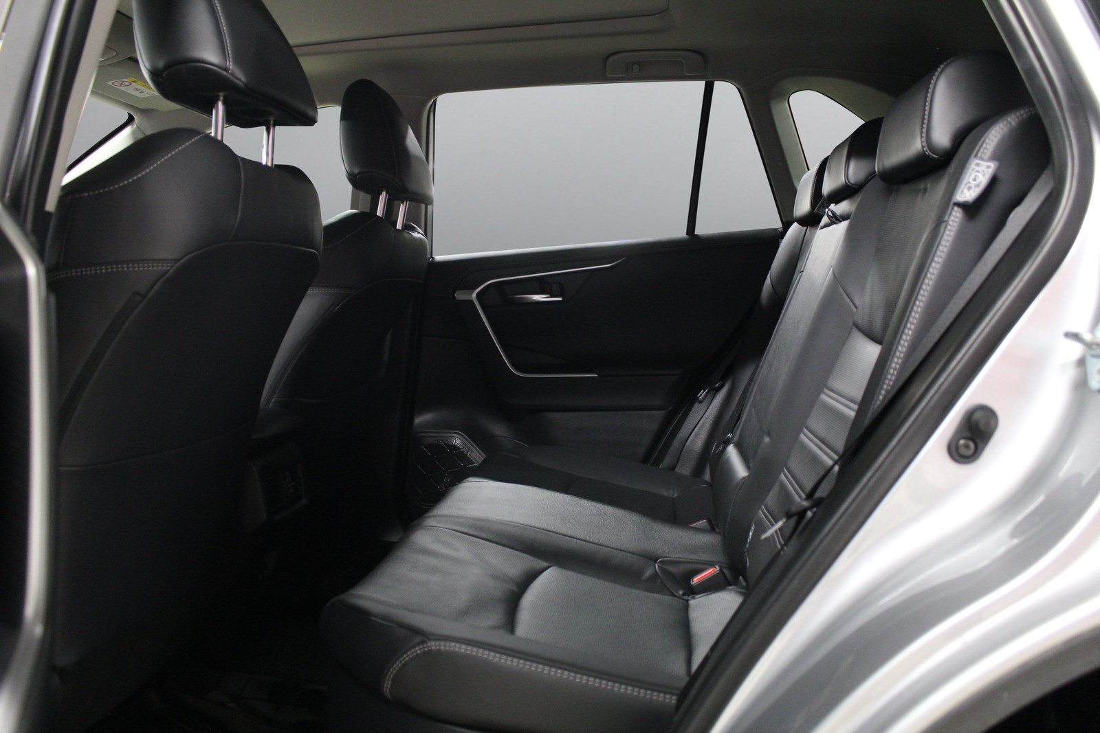 Toyota RAV4   image21