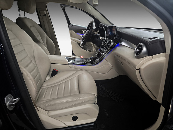Mercedes-Benz GLC   image24
