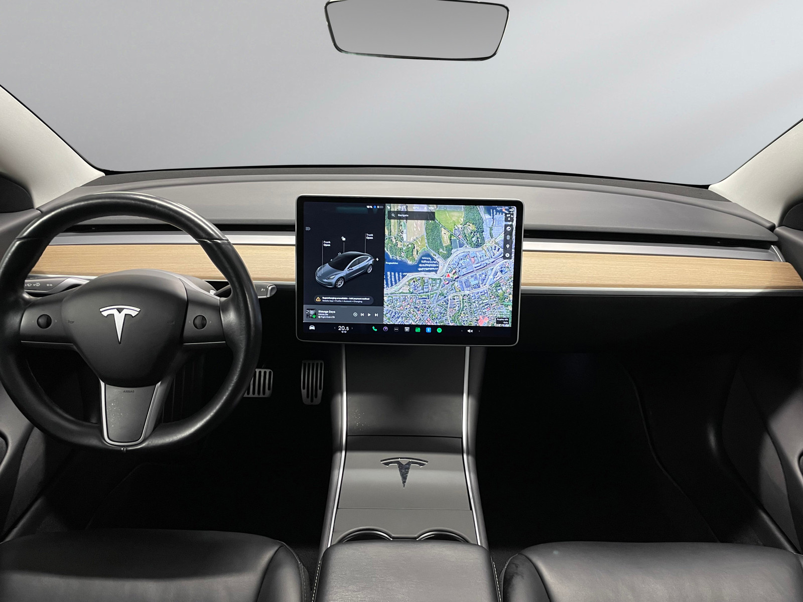 Tesla Model 3   image25