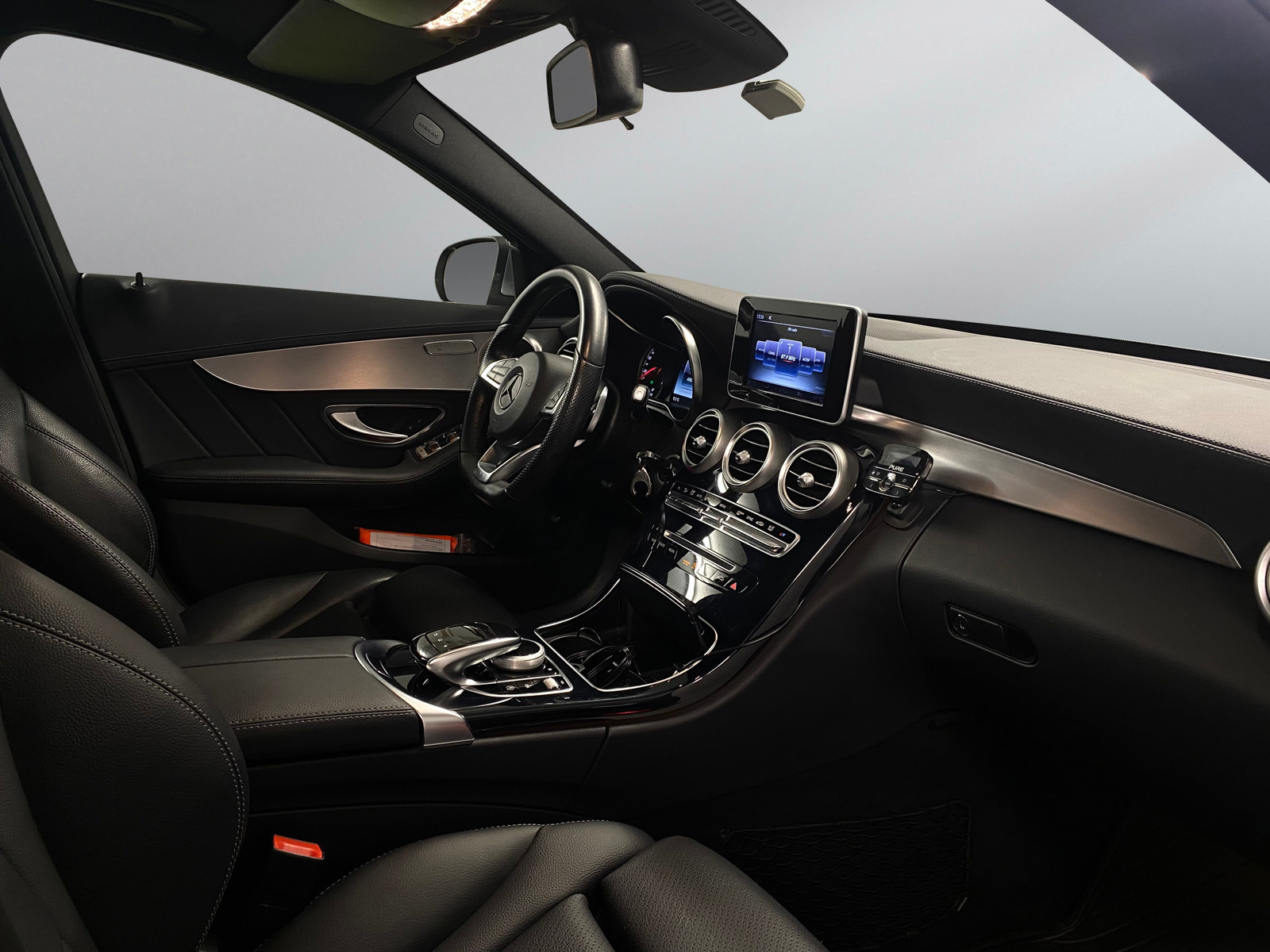 Mercedes-Benz C-Klasse   image25