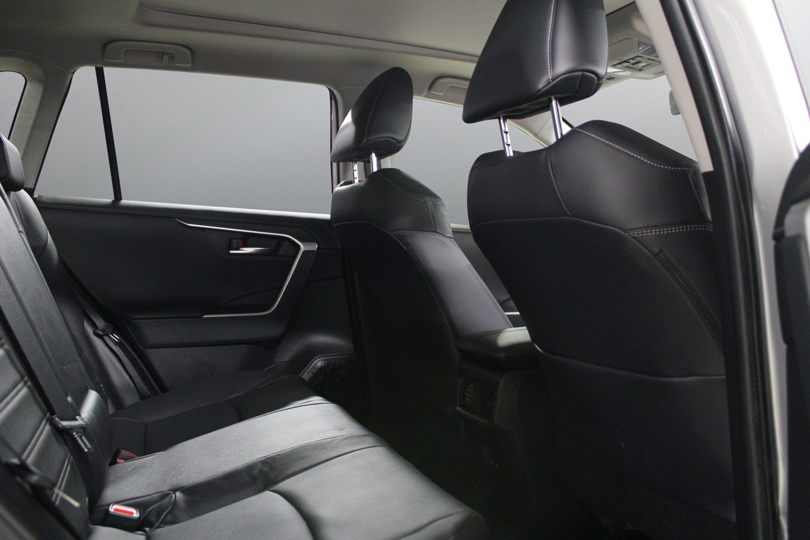 Toyota RAV4   image26