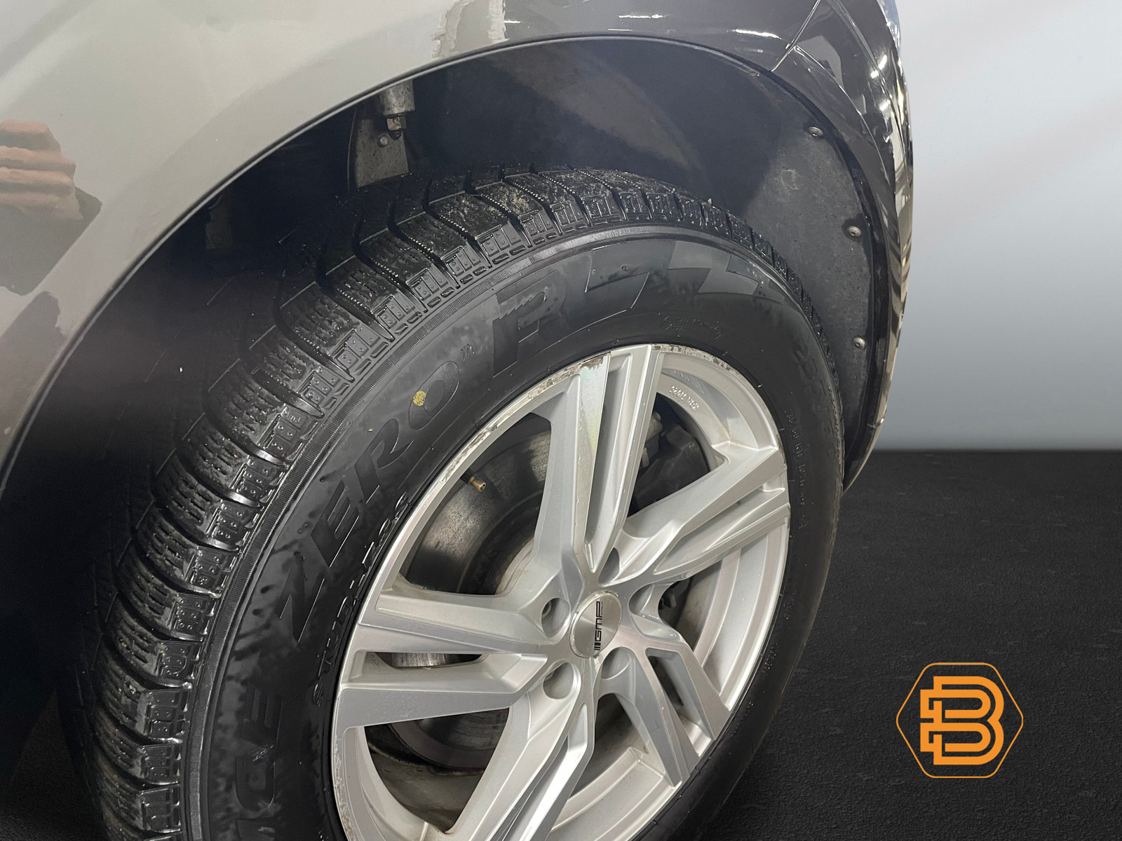 Volvo XC 60   image26