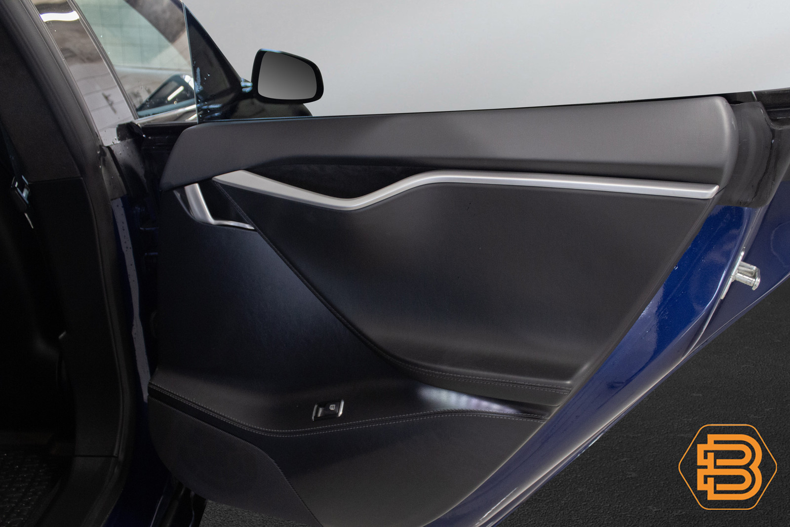 Tesla Model S   image26