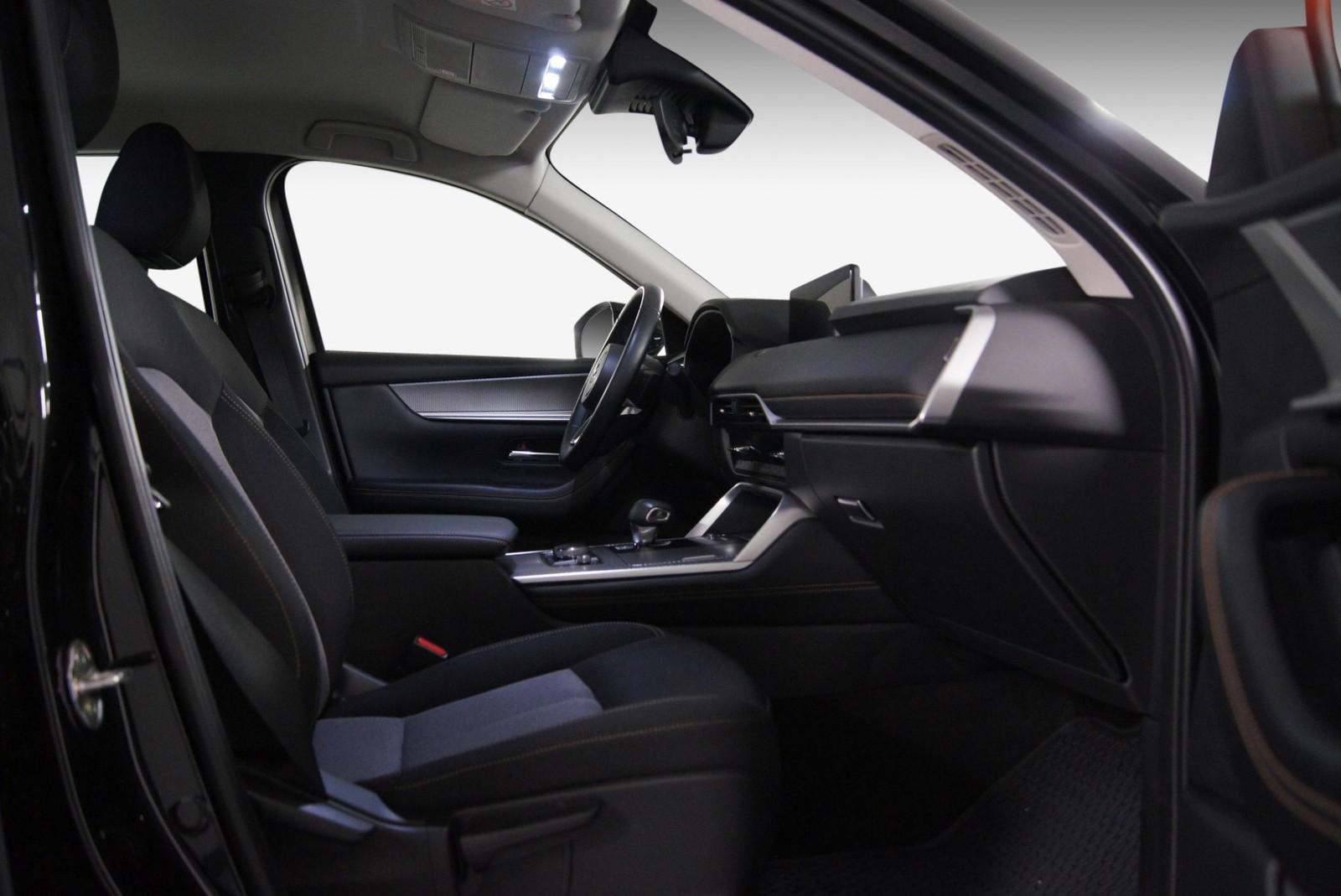 Mazda CX-60   image27