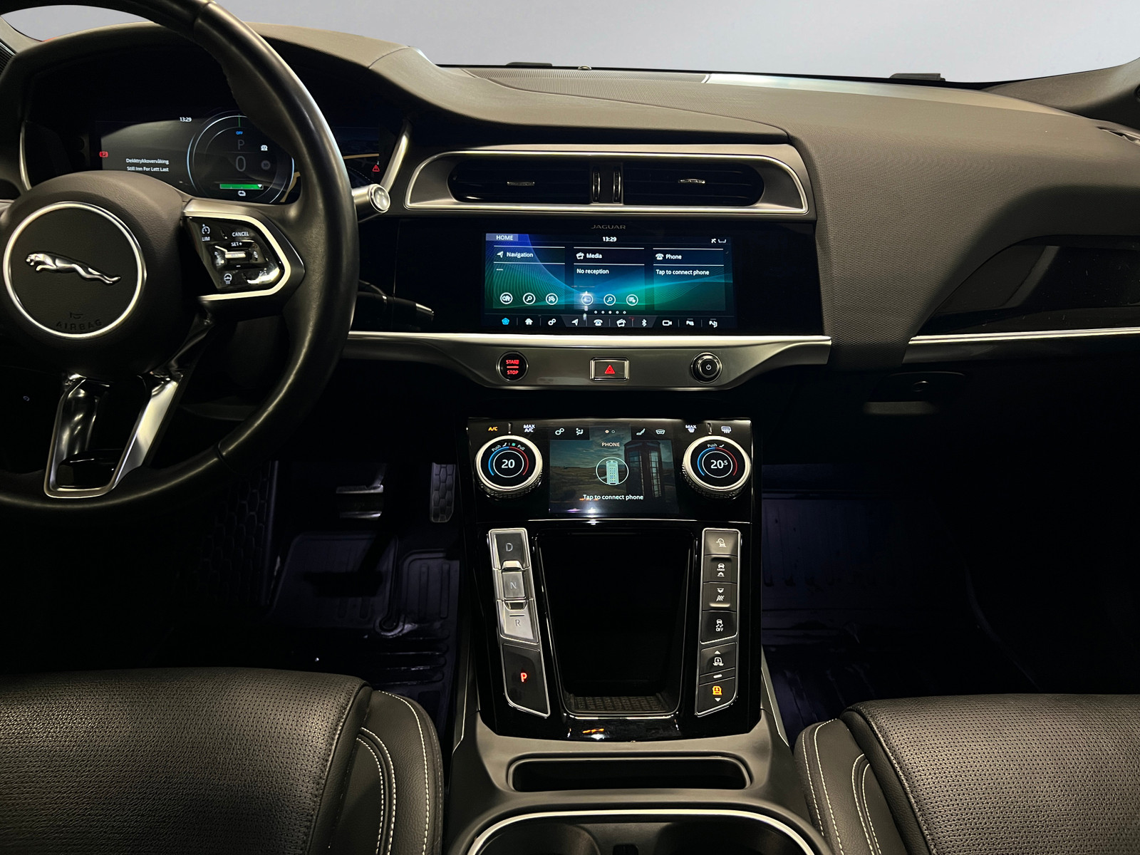 Jaguar I-PACE   image27