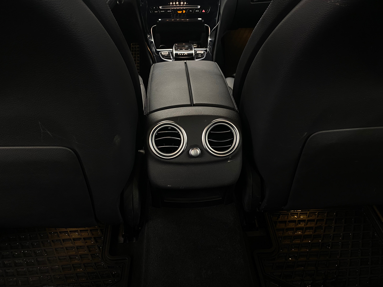 Mercedes-Benz C-Klasse   image27