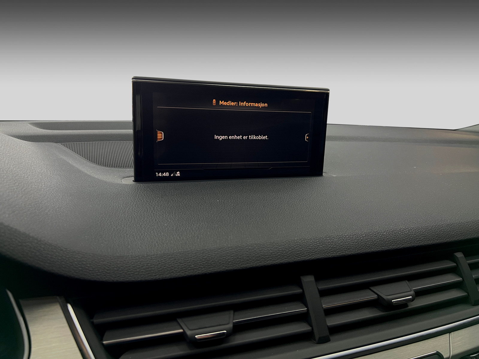 AUDI Q7 E TRON S-Line   image27
