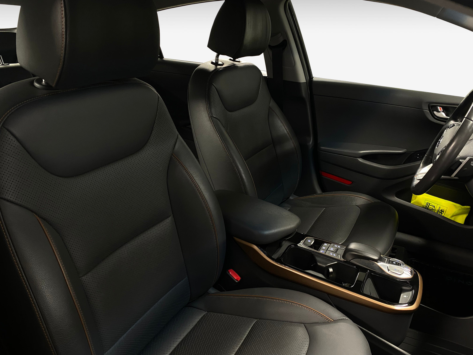 Hyundai IONIQ   image29