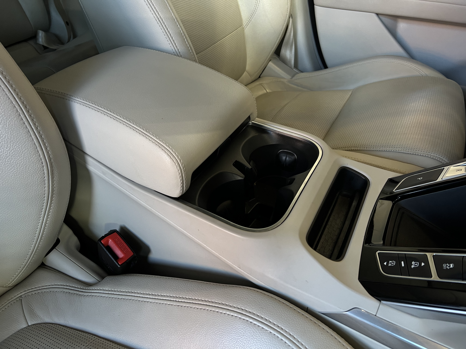 Jaguar I-PACE   image30