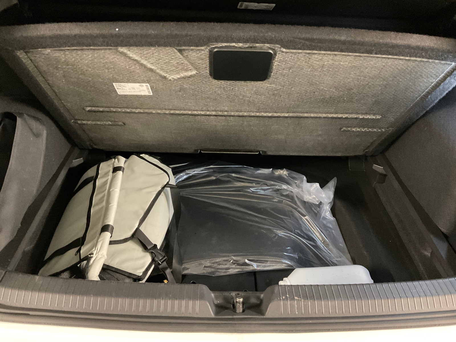 Volkswagen Golf   image30
