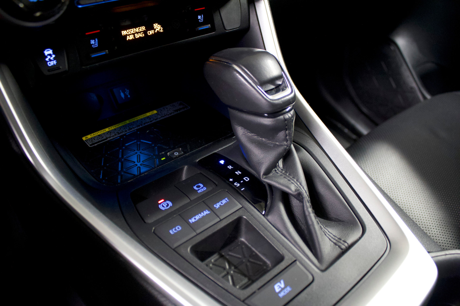 Toyota RAV4   image34