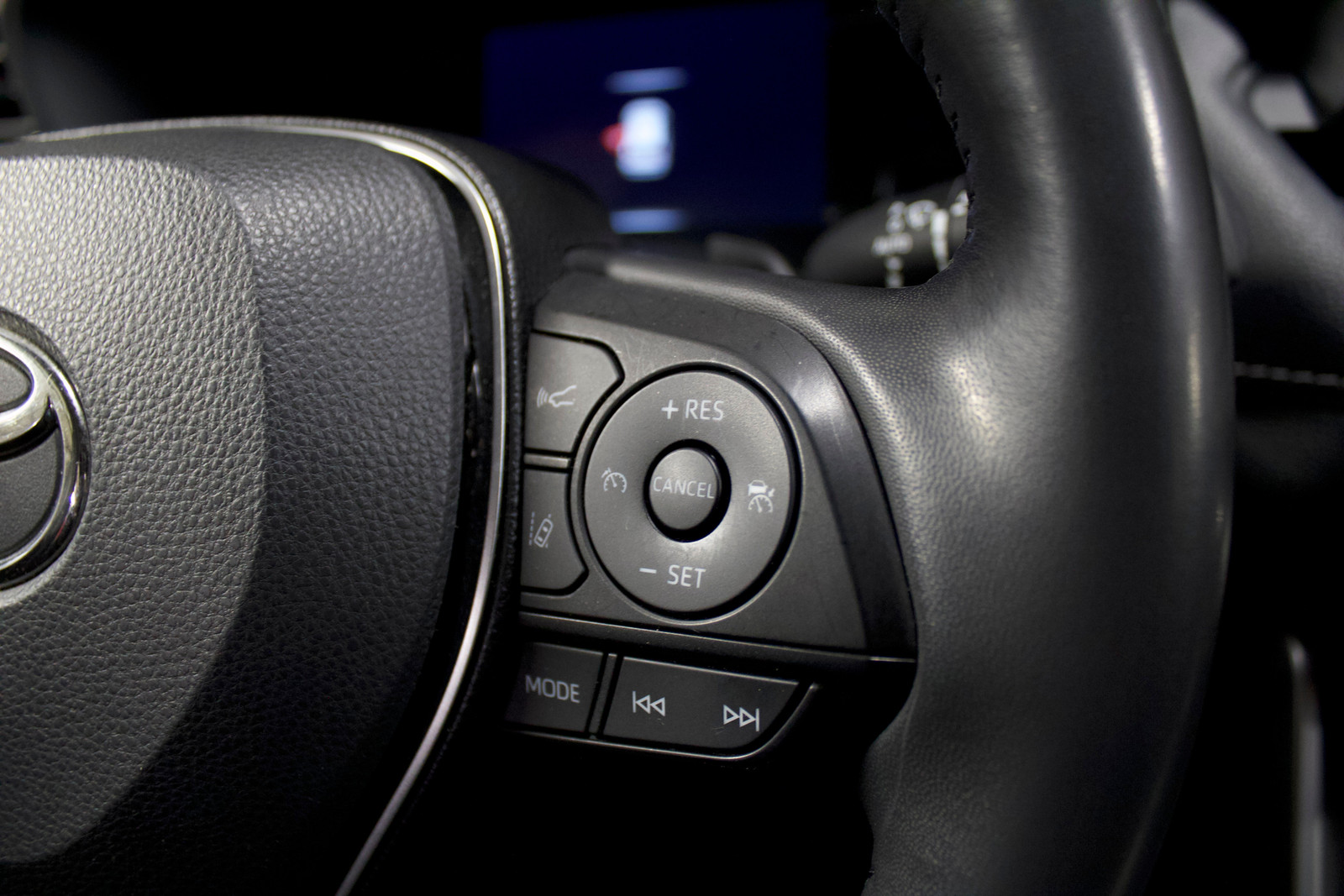 Toyota RAV4   image35