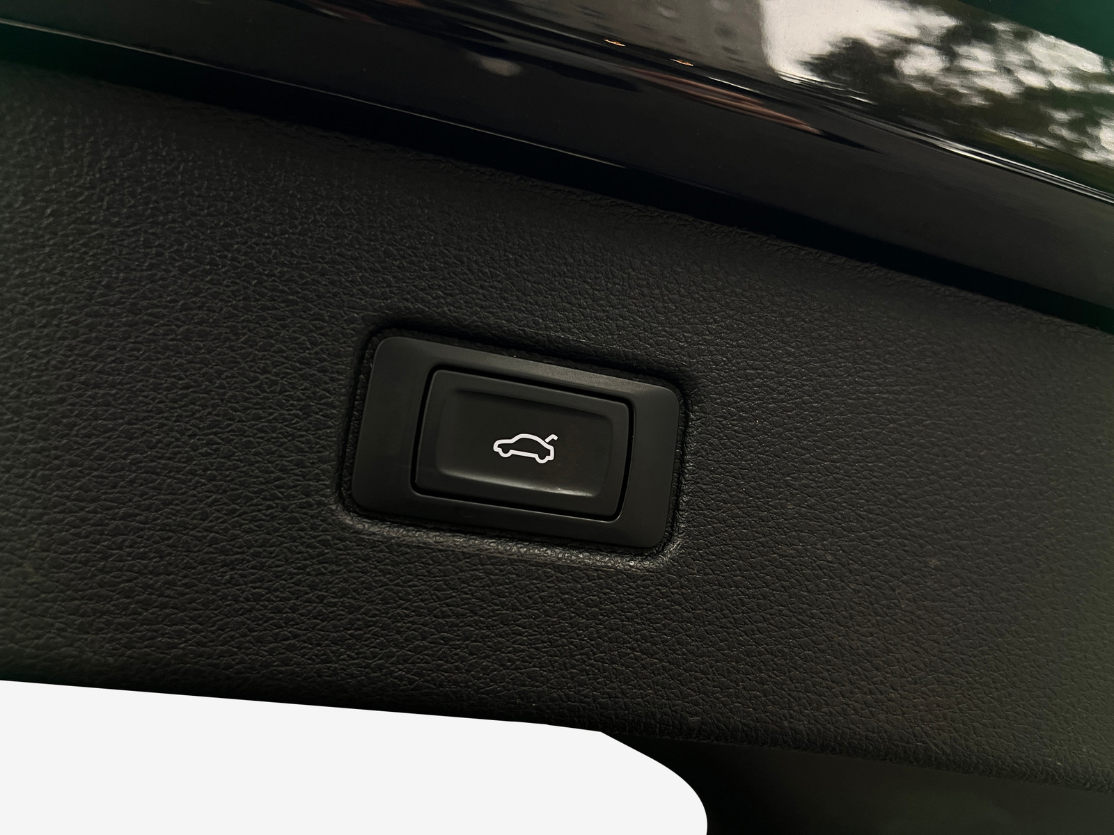 AUDI Q7 E TRON S-Line   image35