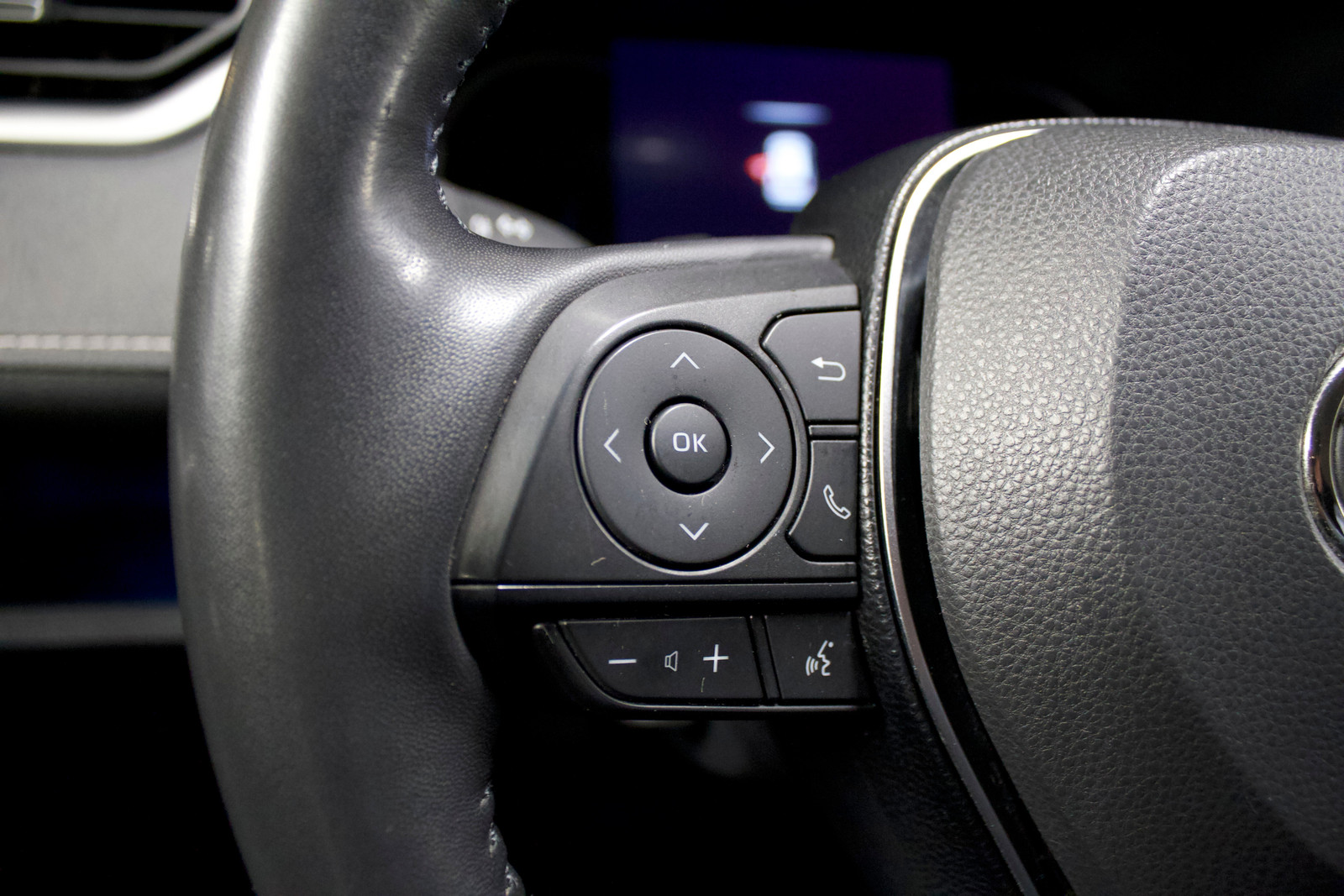 Toyota RAV4   image36