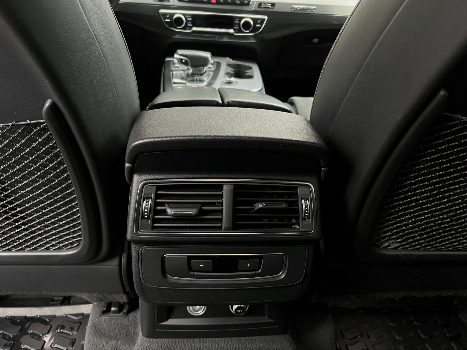 AUDI Q7 E TRON S-Line   image38