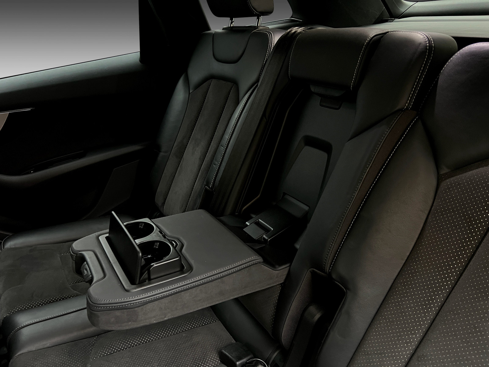 AUDI Q7 E TRON S-Line   image41