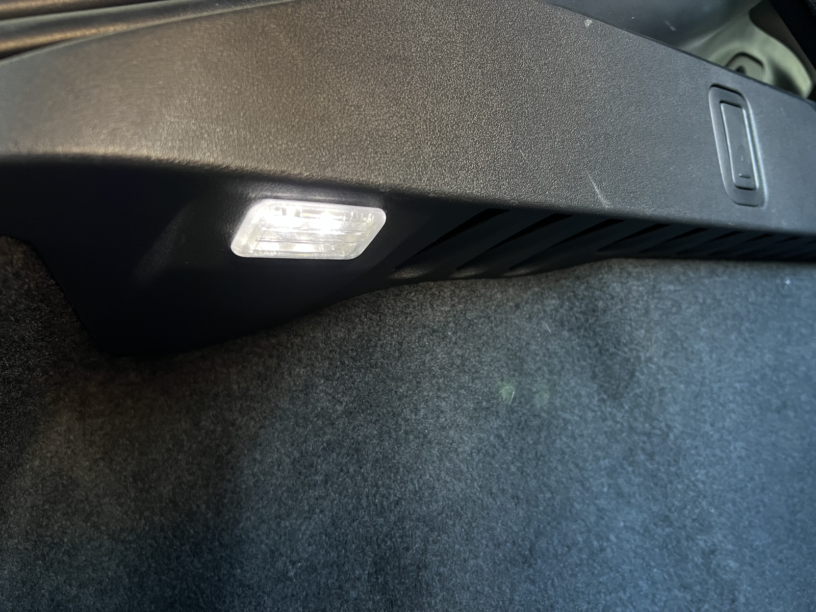 Jaguar I-PACE   image45