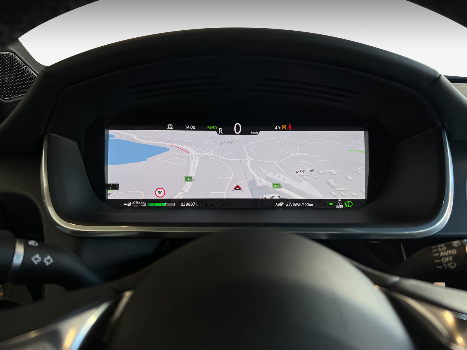 Jaguar I-PACE   image48