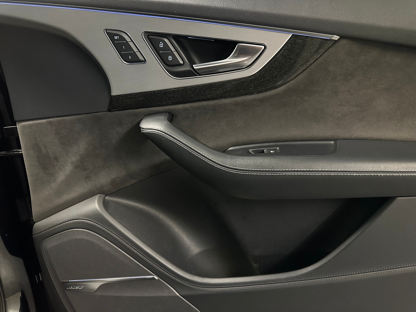 Audi Q7   image49