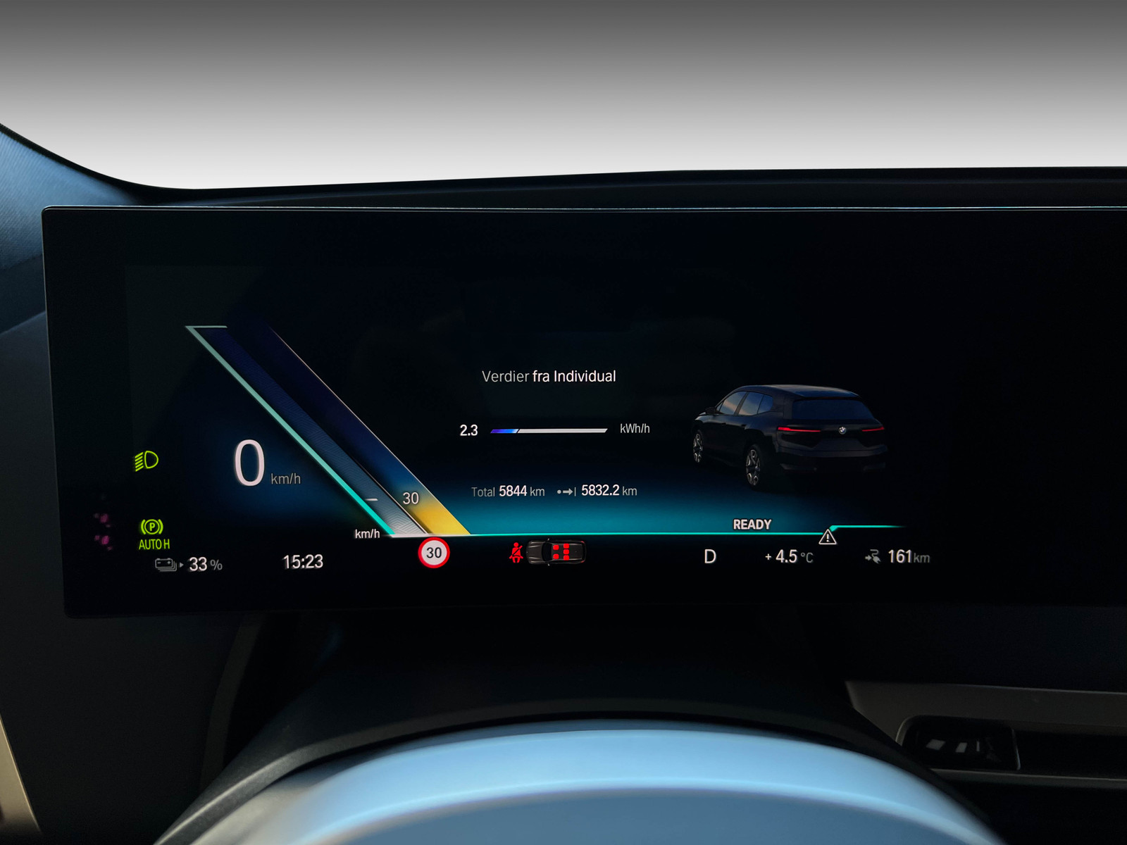 BMW iX xDrive 50   image63