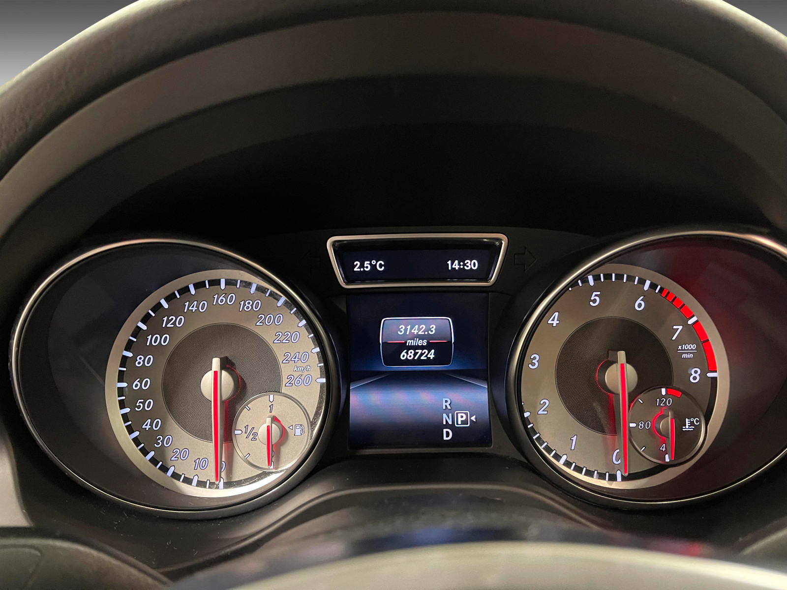 Mercedes-Benz CLA   image10
