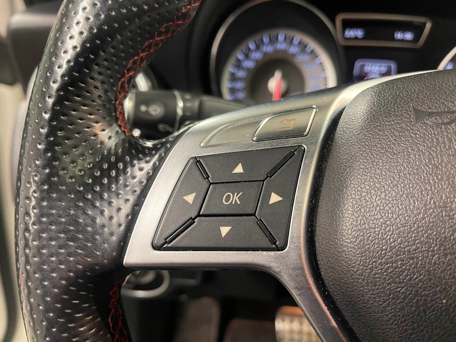 Mercedes-Benz CLA   image11