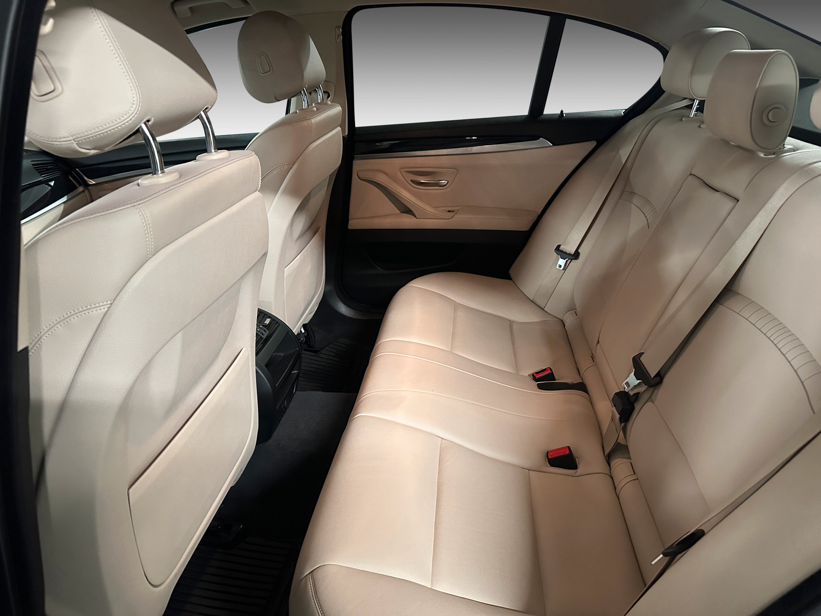 BMW 5-serie   image16