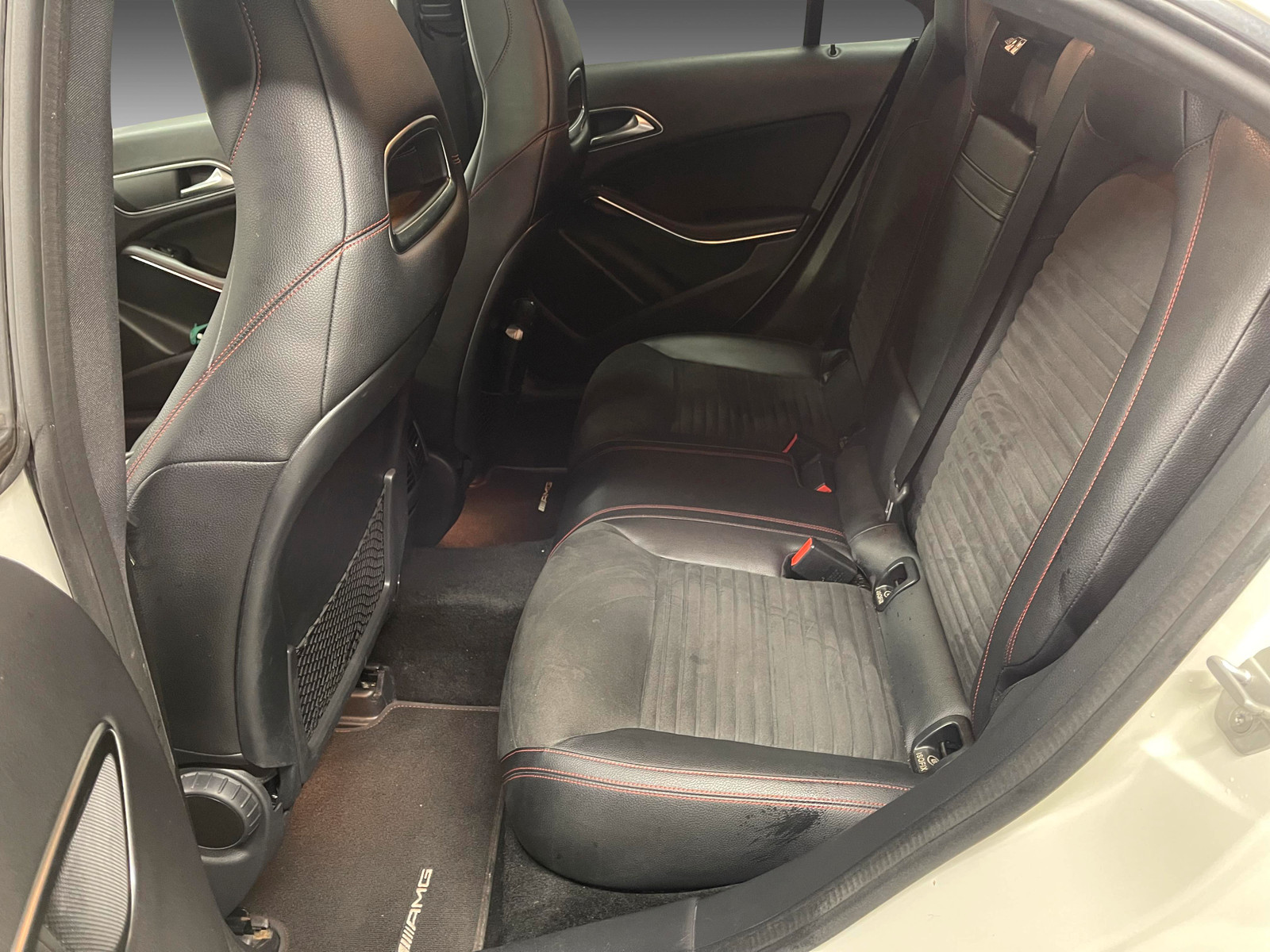 Mercedes-Benz CLA   image19