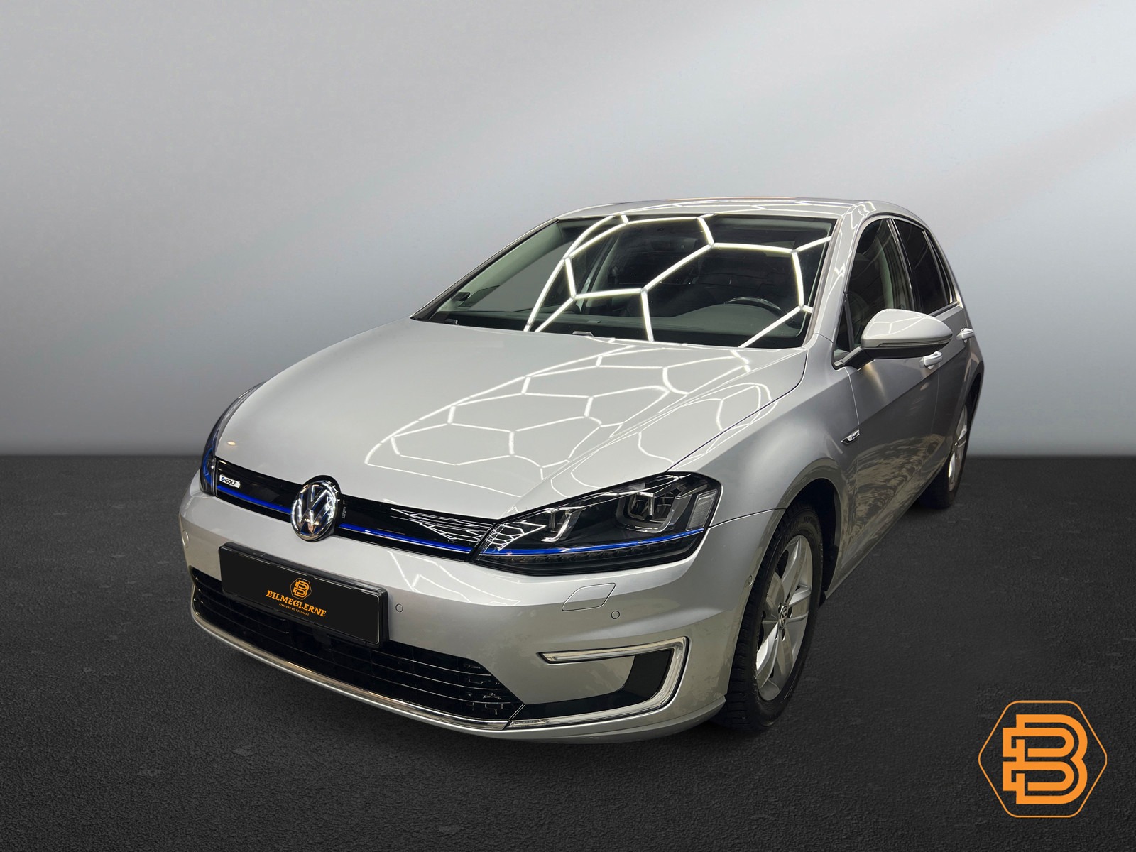 Volkswagen E-golf image1