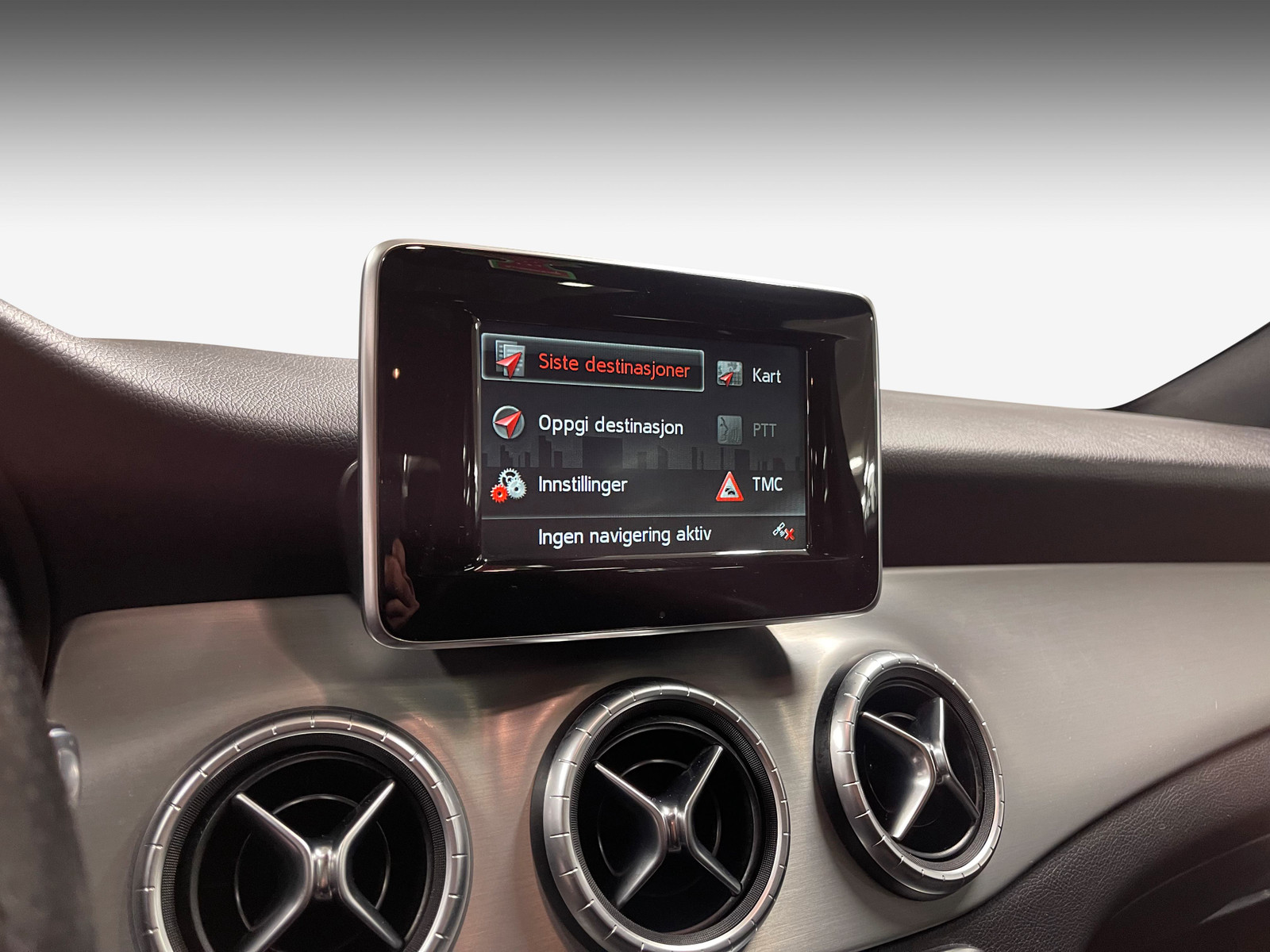 Mercedes-Benz CLA   image29