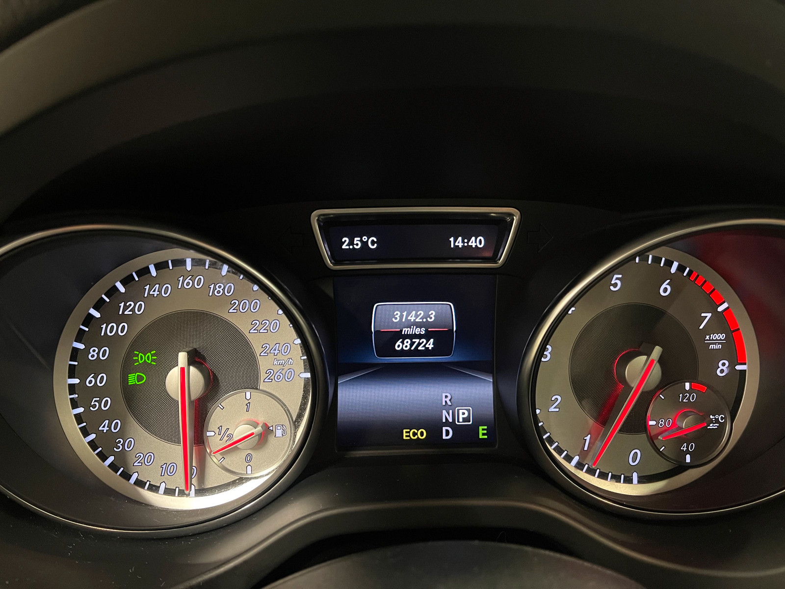 Mercedes-Benz CLA   image31