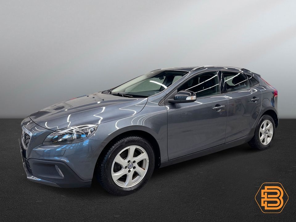 Volvo V40 Cross Country  image3