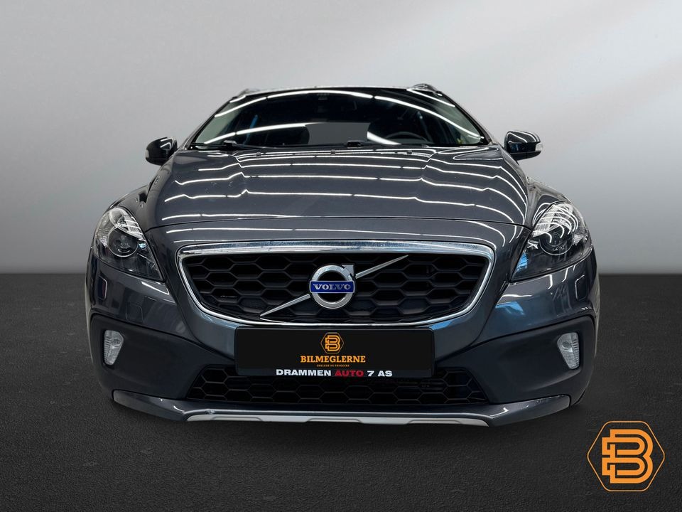 Volvo V40 Cross Country  image4