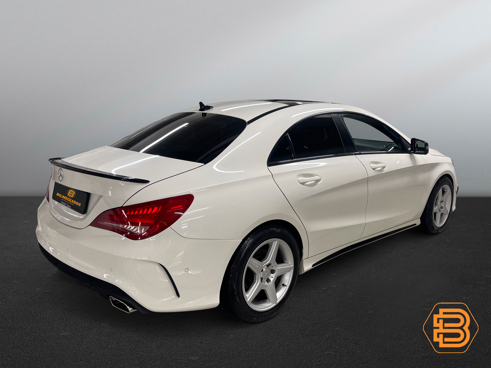 Mercedes-Benz CLA   image5