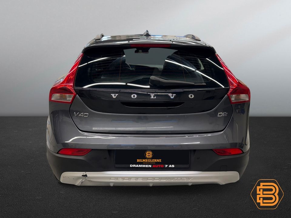 Volvo V40 Cross Country   image7
