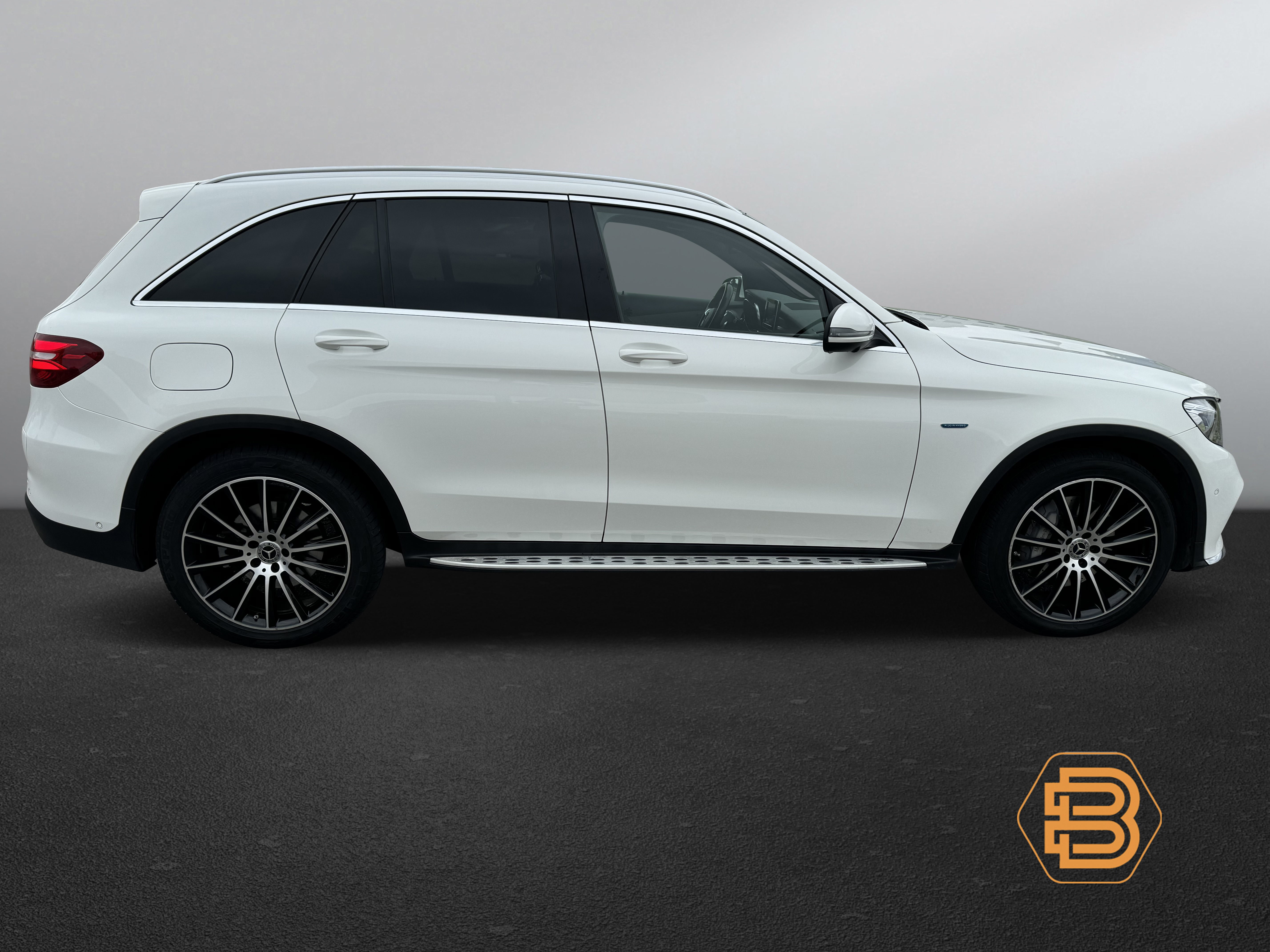 Mercedes-Benz GLC  image4