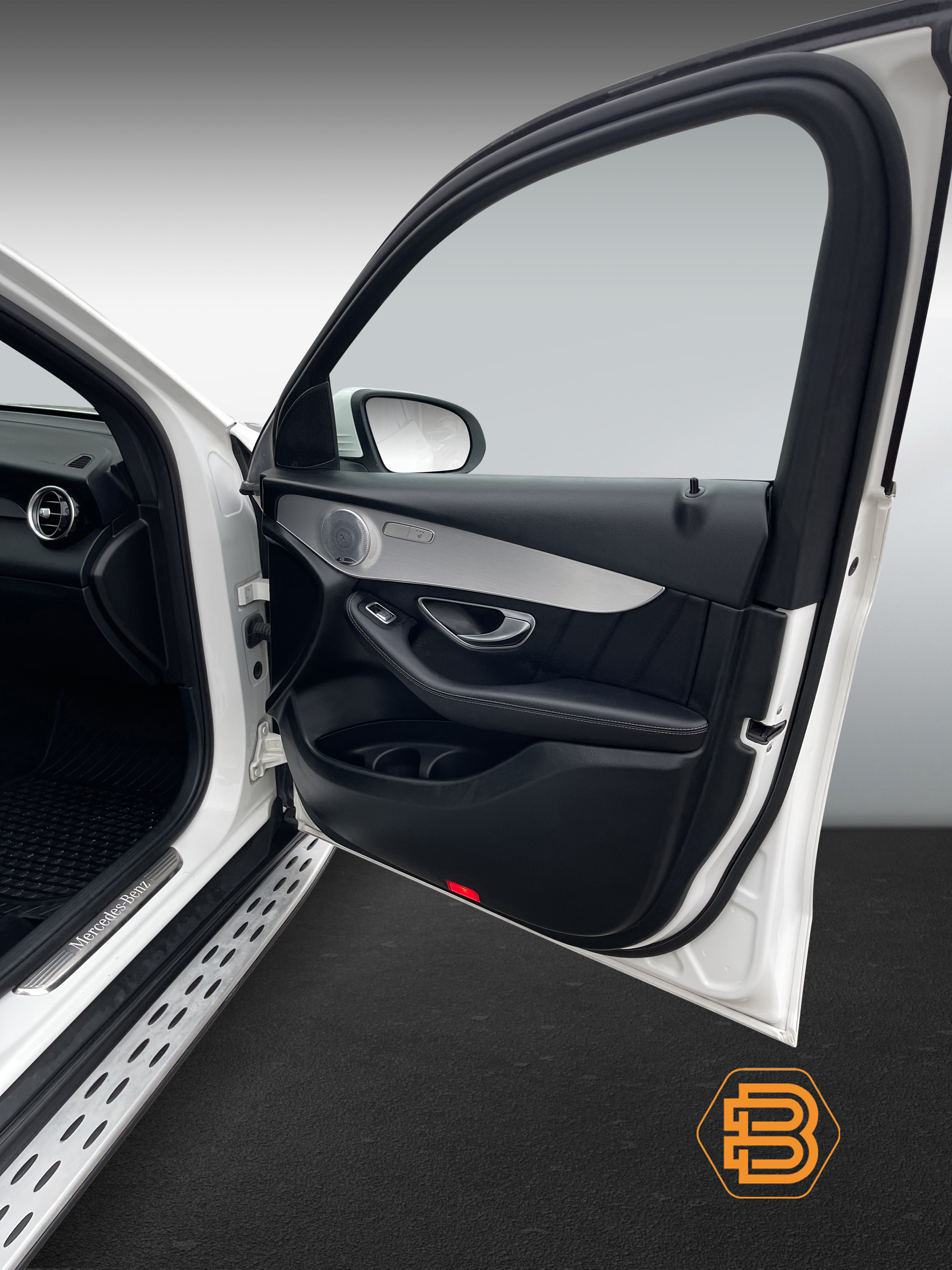 Mercedes-Benz GLC   image12
