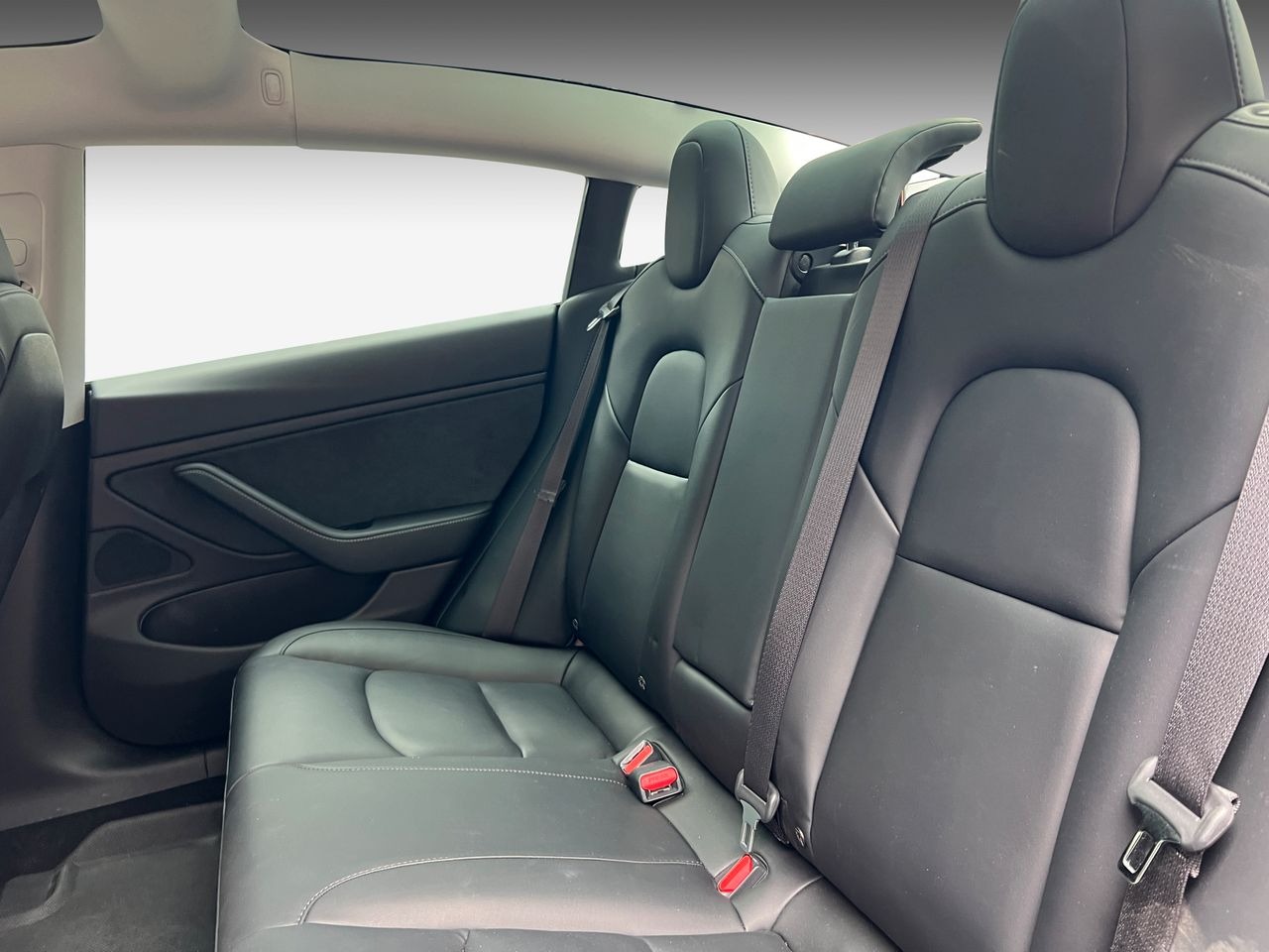Tesla Model 3   image13