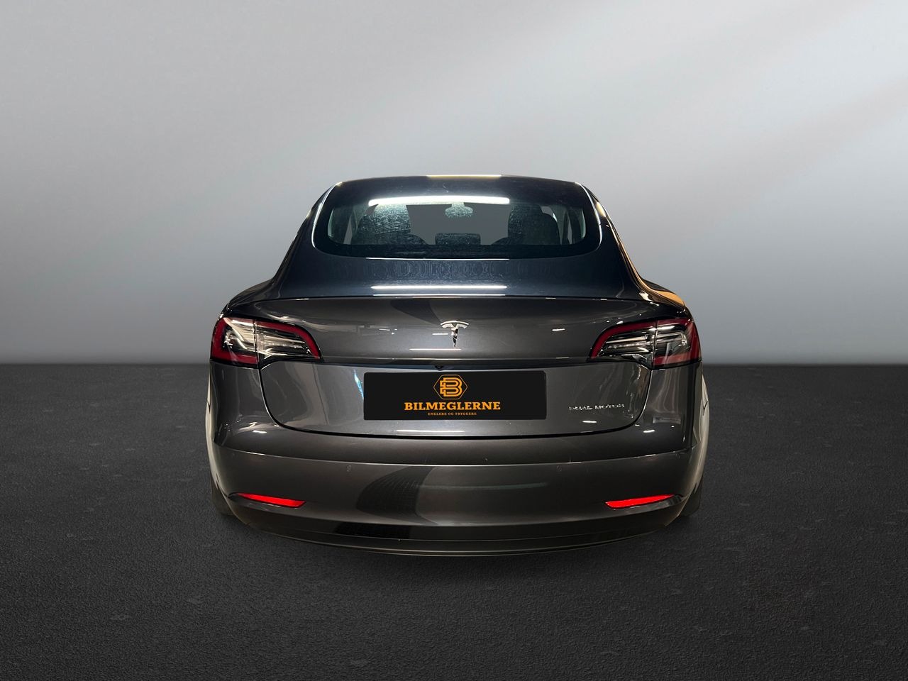 Tesla Model 3   image5